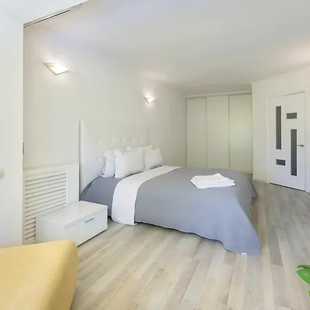 Partner Guest House Baseina Kyiv Exterior photo